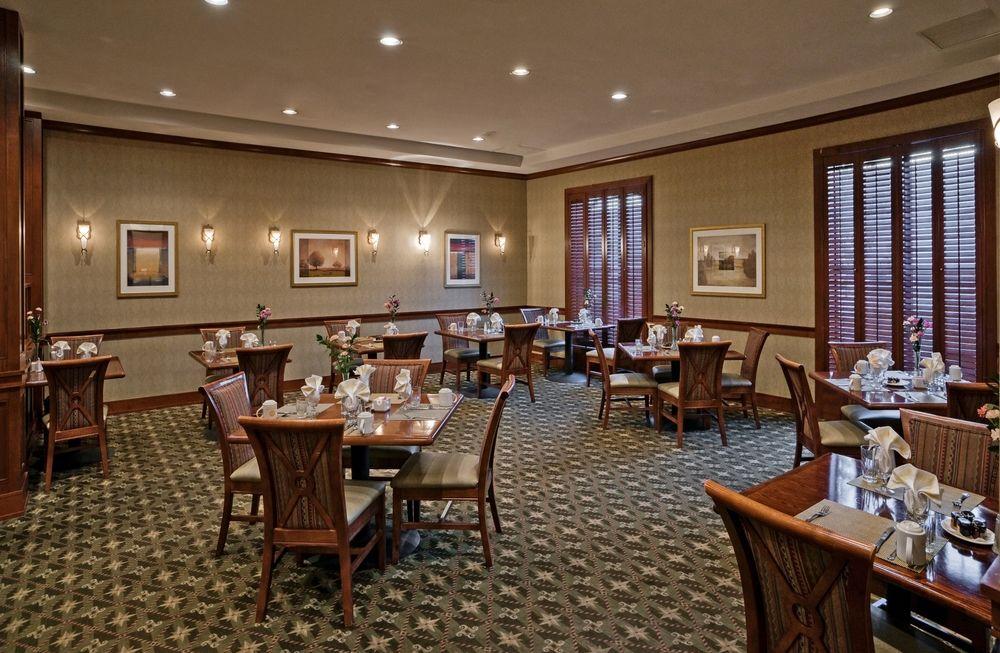 Отель Doubletree By Hilton Boston Logan Airport Челси Экстерьер фото