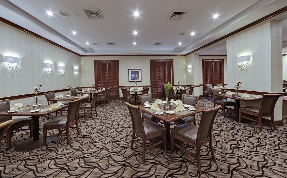 Отель Doubletree By Hilton Boston Logan Airport Челси Экстерьер фото